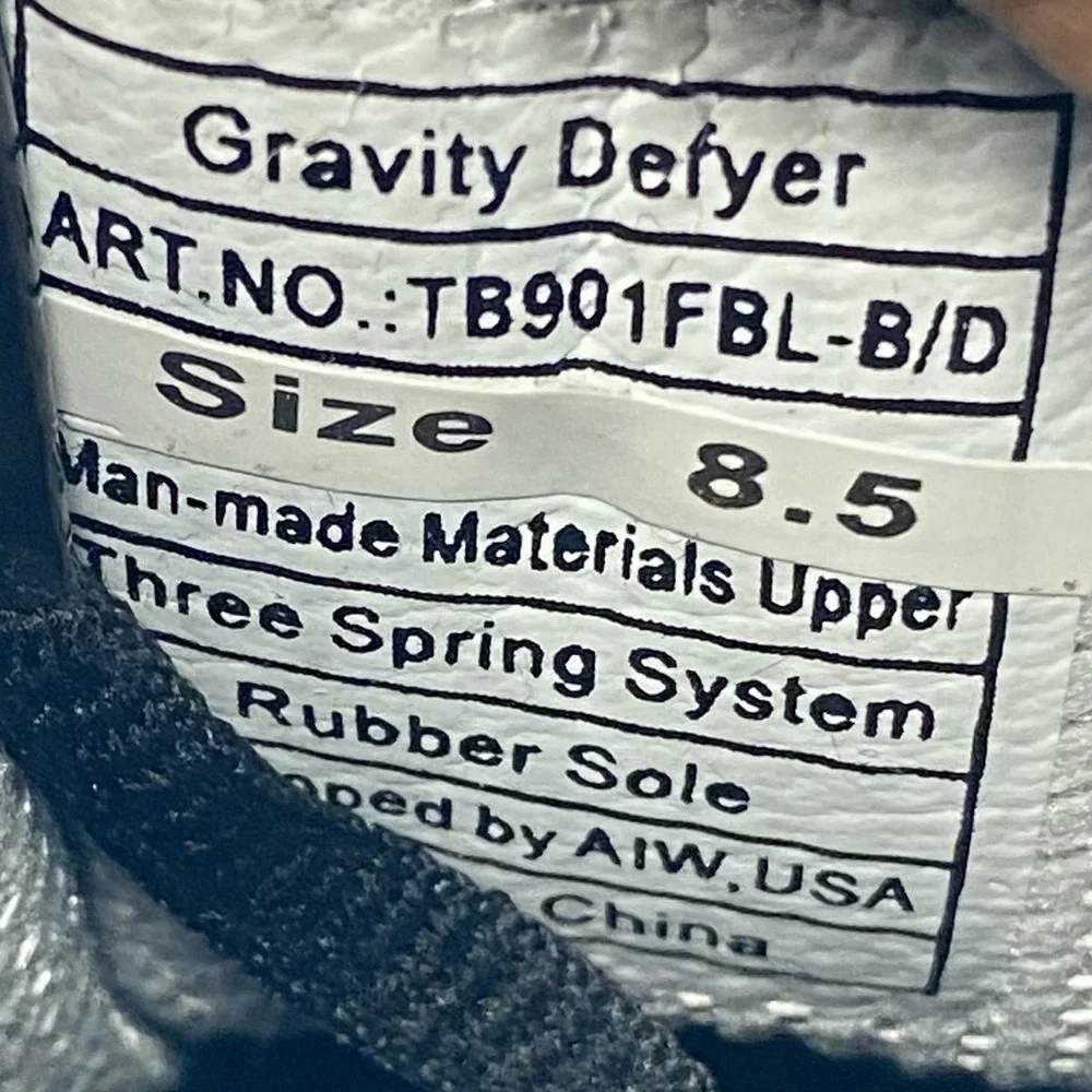 Gravity Defyer size mens